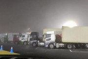 この時期に走ってるトラックドライバーの底辺感エグくない？