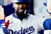 【MLB】ドジャース　8－3　ジャイアンツ テオスカー・ヘルナンデスの３ラン本塁打が勝利に貢献