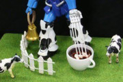 ガンプラは牛にコーヒー飲ませても自由だ！