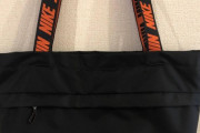 【画像】ワイの買ったクッッッソカッコいいNIKEのトートバッグｗｗｗｗｗｗｗｗｗｗｗｗｗｗ