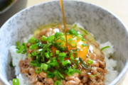 卵、納豆みたいに安い・栄養ある・味美味しいみたいな食べ物って他に何ある？