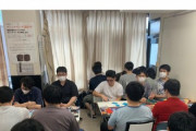 【画像】カードゲーム業界、始まる！大会出場者がイケメンだらけで草ｗｗｗｗ