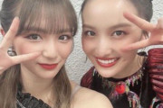 愛来『夏菜子ちゃん、実は素敵な誕生日の贈りものを…。あーりん師匠、なんと20歳のお祝いを…』高井千帆『前髪ありもなしも…可愛いです…(超小声)』