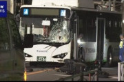 【事故】路線バスがセンターライン越えたバイクと正面衝突→バス運転手を逮捕、その後釈放…ネット「もう全国のバス運転士はどうしたら良いの？警察組織本当におかしい」