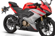 中国製400cc・4気筒が「第3の選択肢」に？カワサキZX4RとホンダCB400を睨む「QJモーター」の脅威！