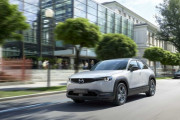 【朗報】マツダ初の電動SUV「MX-30」にロータリーエンジン搭載か