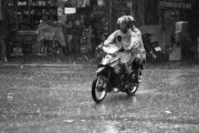 雨でも濡れないバイクってないの？