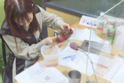 【画像】人気女性声優さん、とんでもない酒の飲み方をしてしまう