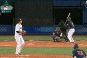 侍ジャパン、千賀へ継投　ピンチを抑えて気合の雄たけび