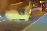 【動画】 首都高走ってたら前の車がエグい事故やりやがった！と動画公開 ← 撮影者もダメだろと叩かれる・・