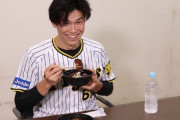 阪神・湯浅京己のコラボグルメは味噌カツ丼！　実家が精肉店、肉巻きおにぎりメインの女性向けおにぎり弁当も