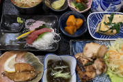 海外「日本の旅館のご飯、ボリュームありすぎ！」1人じゃ食べられないんじゃない？