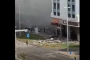 UAEアブダビ国際空港近くのKFCで爆発、イスラエルからの初フライト到着と同時！