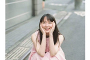 吉岡里帆 ピンクワンピでテヘペロな笑顔にフォロワー歓喜www