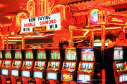日本のパチ屋とは大違い…ラスベガスのカジノでスロットが故障し大当たり知らず帰宅するも…