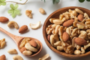 【イタリア研究】ナッツの摂取量が多い人は認知障害の可能性が68％低い