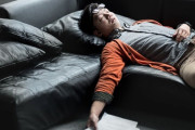 【どっち？】「1億貰える」「1分睡眠で8時間睡眠の回復力」