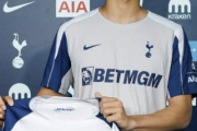 【動画】日本代表DF高井幸大の英名門トッテナム移籍が正式決定！20歳で世界最高峰の舞台へ