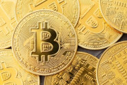 ビットコインすごく高くなったなぁ！通貨として世界中で取引されてるんだろうなぁ！
