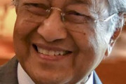 マハティール首相(94)「米中対立は米に原因がある。米国第一主義を続ければ高い代償を払う」