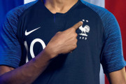 【悲報】フランスとかいうどの時代もサッカーのバケモンを輩出する国ｗｗｗｗｗ