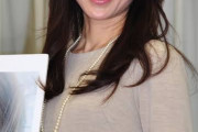 【画像】酒井法子(49)「こんな元シャブ中のおばさんでいいの…？」