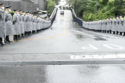 【悲報】中曽根元総理の葬式に、大量の自衛隊員が整列。北朝鮮みたいで気持ち悪すぎる。 （※画像あり）