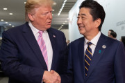 トランプ大統領が安倍首相などに勲章を授与←海外「おべっかの賞？」（海外の反応）