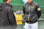 大魔神訪問で矢野監督抑えポロッ「球児に任せます」