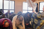 【悲報】日本人さん、コロナウイルス撃退祈願に神社に大集結 　