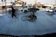 自転車のタイヤ、実は太いほうが速いことが判明  [2/28]