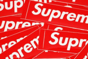 【悲報】Supremeさん、普通の白い運動靴にロゴを入れただけの手抜き商品を発売