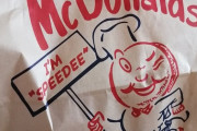 【画像】マクドナルドさん、袋が変わる