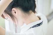 ポニーテール禁止なぜ？ 質問に担任は答えた 「男子がうなじに興奮するから」　16歳女子生徒は思う 「校則つくった人の感覚おかしい」