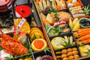 海外「これが日本の正月のおせちだ、それぞれの料理に意味があるんだぜ」