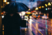 ワイ職場で怒鳴られたので雨の中濡れながら帰る?