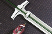 【画像】コスプレ用『剣』の自作方法、思ってたのと違って草ｗｗｗｗ