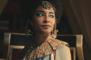 アフリカ系演じるクレオパトラにエジプトから批判の声　米ネットフリックスのドラマ