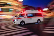 運転中新入社員「あっ！救急車来たから横に避けて…」ワイ上司「ドアホ！！」新入社員「？」