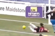 【動画】女のプロサッカー、普通に面白い件ｗｗｗｗｗｗｗｗｗｗ