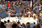 海外の相撲ファンが懐かしむ禁止になった行為←「復活してほしい！」（海外の反応）