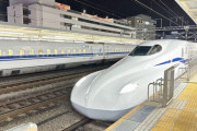 「いやぁああ！虫がいる！！」→新幹線14分遅れ