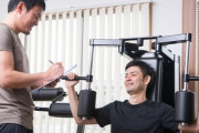 ジムに若いのが入ってくるとトレーニング方法教えてやってるんやが