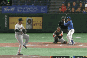 DeNAロペス、ビエイラから打った瞬間のソロホームラン！！