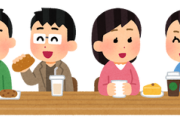 【画像】フードコートの『この席』考えた人、褒めまくりたいwwwww