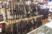 2020年のアメリカ国内武器販売量が1700万丁に到達…分断や半目激化が背景に！