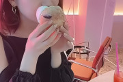 マリトッツォのクリームをつけて満面の笑顔がかわいすぎるｗｗｗ【乃木坂46】