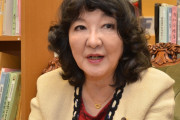 消費減税、2年後の「鬼門」　財務官僚「嫌われても政権支えるしか」