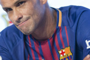 「不適切だ」リバウドがバルサ指揮官の“文句”を批判