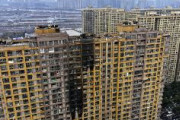【中国】高層マンション火災で15人死亡　2019年にも火事…電動バイクから出火した可能性